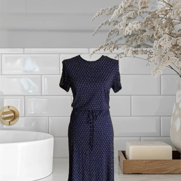 Women's H&M Polka Dot Printed Navy Flutter-Sleeve Dress Size M Spring Midi - Picture 9 of 16